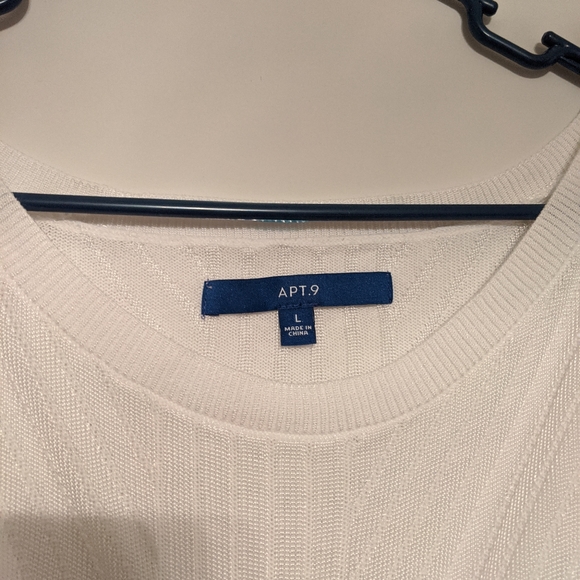 White sweater - Picture 2 of 3